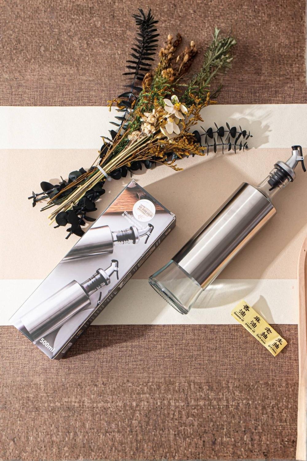 زجاجة زيت وخل