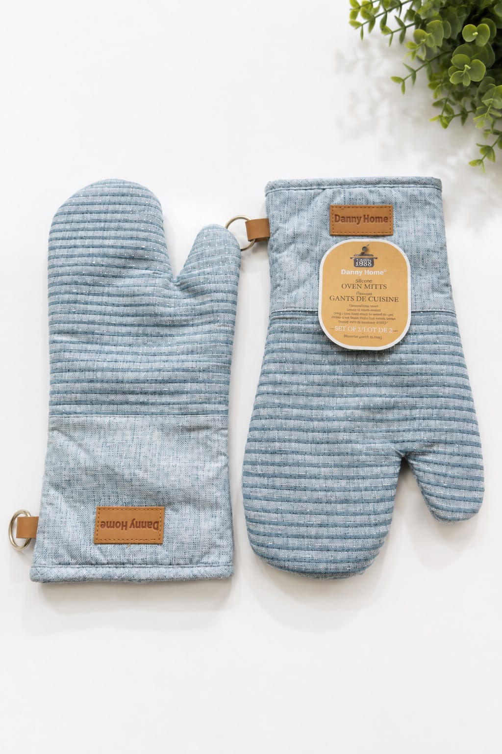 2-PACK HEAT RESISTANT OVEN MITTS