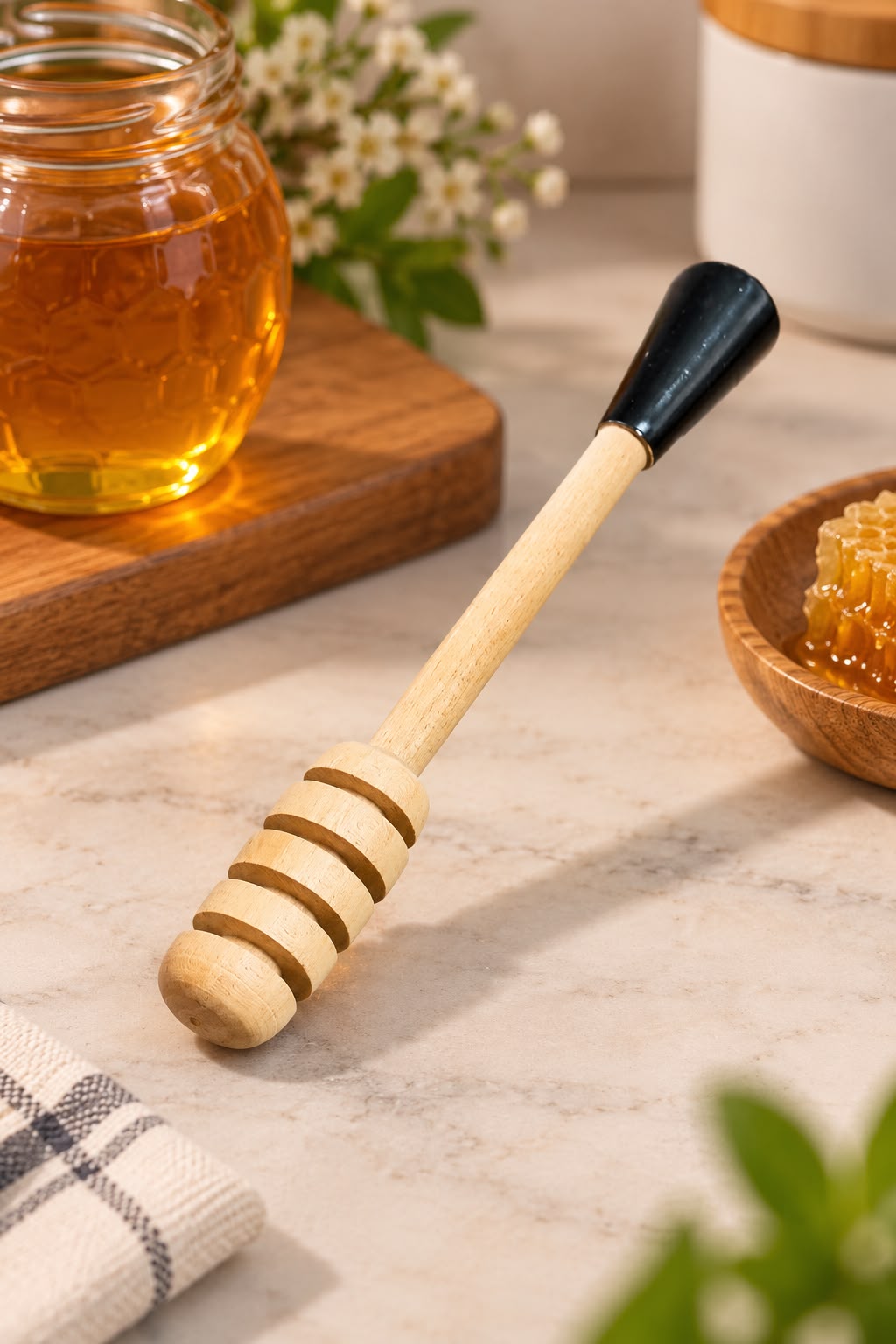 WOODEN HONEY DIPPER